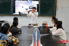 获家长广泛好评！衡阳市十七中举办模拟飞行免费体验活动