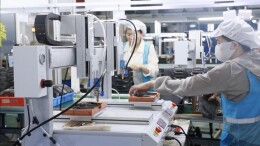 郴州高新区产能再扩容！格兰博扫地机器人新产线投产见效