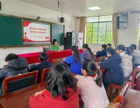 石门县易家渡镇中心学校召开校外托管学生安全教育会