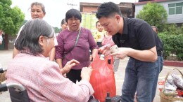 临武县：“流动供销致富车”跑出助农加速度