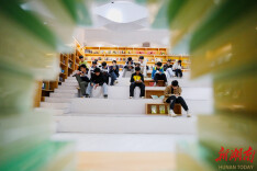 新田：书香校园 快乐阅读