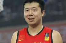 中国男篮传奇球星王治郅入选国际篮联名人堂