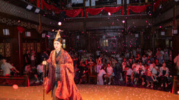 文体视点丨观众“新宠”长沙小剧场，好看在哪里？
