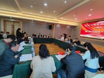 洞口县职业中专学校教师获“桔城人才卡”