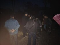 洞口县岩山镇：雨夜巡查“不停步”，筑牢安全“防护堤”