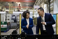 程蓓专题调研新能源专用车产业链建设并开展“送解优”行动