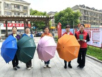 披塘村开展河长制宣传 多措并举守护碧水家园