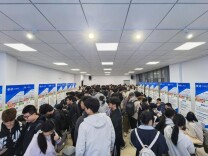 近300名学生排队“面试”！长理这场学科竞赛双选会人气火爆