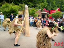 峰林藏趣，非遗传韵！张家界十里画廊观光电车五一焕新启航