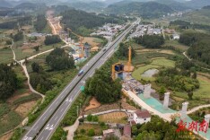 铜吉铁路建设正酣