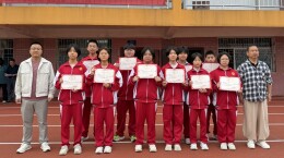 张家界天门初级中学举行“全员读书工程”总结表彰会 