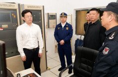 黄军其带队督导检查节前安全生产工作