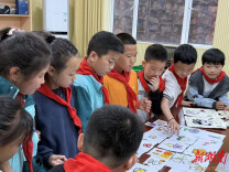 长沙县江背镇梅花学校小学部开展十字绣课题成果展