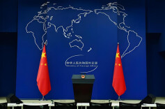 外交部：希望美方以实际行动维护全球产供链的稳定畅通