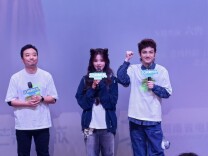 “死都不怕还怕活着吗”，电影《10间敢死队》主演杨超越鼓励观众