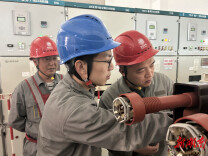 乐享五一|灯火背后，是他们的“主战场”