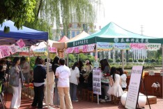 湖南应用技术学院两院学生“结对”共上“双语美育课”