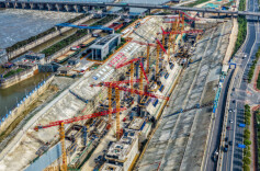 “五一”不停工 湘江长沙三线船闸项目主体施工迈入高峰期
