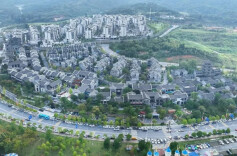 从太空看中国：卫星视角下的“金沙水拍云崖暖”