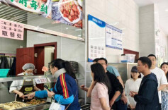 游客生日免单、增加儿童菜品，多地升级版政府食堂五一假期获点赞