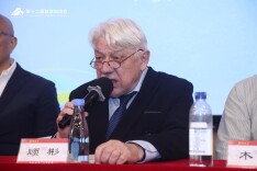德国汉学家顾彬：诗意，就在生活的每一个细节里