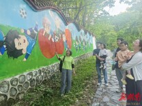 趣游永州 嗨玩五一｜朝阳岩公园动漫墙绘成零陵古城新晋网红打卡点