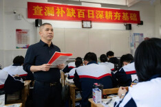 长桥古樟下的“摆渡人”