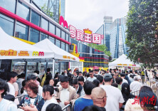 芙蓉国评论 |  “卖货”和“种草”，谁更重要？“零食王国”认为是后者