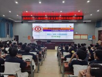 隆回九中：优秀校友返校当“导师” 智慧箴言点亮高三冲刺路