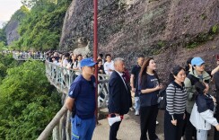 崀山提质升级见成效，匠心服务护航“五一”文旅热潮