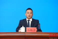 运动损伤别乱揉！康复专家：48 小时内冷敷，千万别热敷