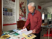 东安八旬老人捐书两千余册 情系书香显担当