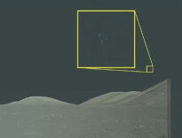 美国公布首批UFO文件，画面曝光：阿联酋现水母状物体，月球上空光点悬浮