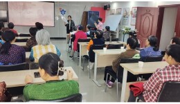 一力社区：母亲节里话温情，共度暖心好时光