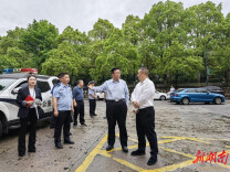 娄底“城市管理进社区”破解政务中心停车难