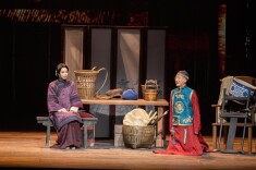 岳秀清、吴刚领衔 舞台剧《大戏法》将于5月首演