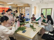“党建+服务”绘就幸福画卷    一力社区举办母亲节主题活动