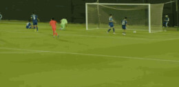 U17亚洲杯小组赛 中国男足1-2不敌日本男足
