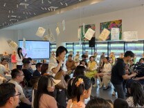 “美术+文学”跨界  亲子诗画工坊母亲节温情举办