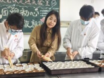 党建先锋丨她以党建之光照亮学生成长之路