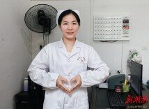 护士工位定格照|㉔守护患者健康是我们的责任和使命