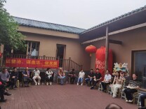 话整治 谋盘活 促发展 兴马洲召开板凳议事恳谈会