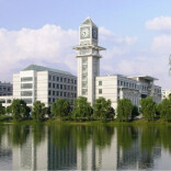 中南财经政法大学受邀参加2026第12届“湘遇名校·赢在未来”全国高校在湘招生咨询会，为湖湘学子详解财经政法融通培养新路径