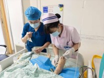 一箱温情，为生命修补体面 —— 走近中南大学湘雅三医院造口伤口护理门诊专科护士