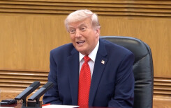 特朗普对习近平主席说：您是很伟大的领导人