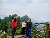 最美边城旅居人