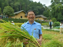 全国“最美职工”邓述东：“一亩田”里的大梦想