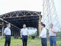 何恩广暗访督导生态环境突出问题整改工作