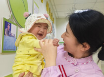 护士工位定格照｜㊸一抹童真笑  妇幼最暖勋章