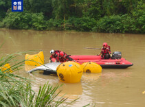 广西环江坠河车辆已打捞出水